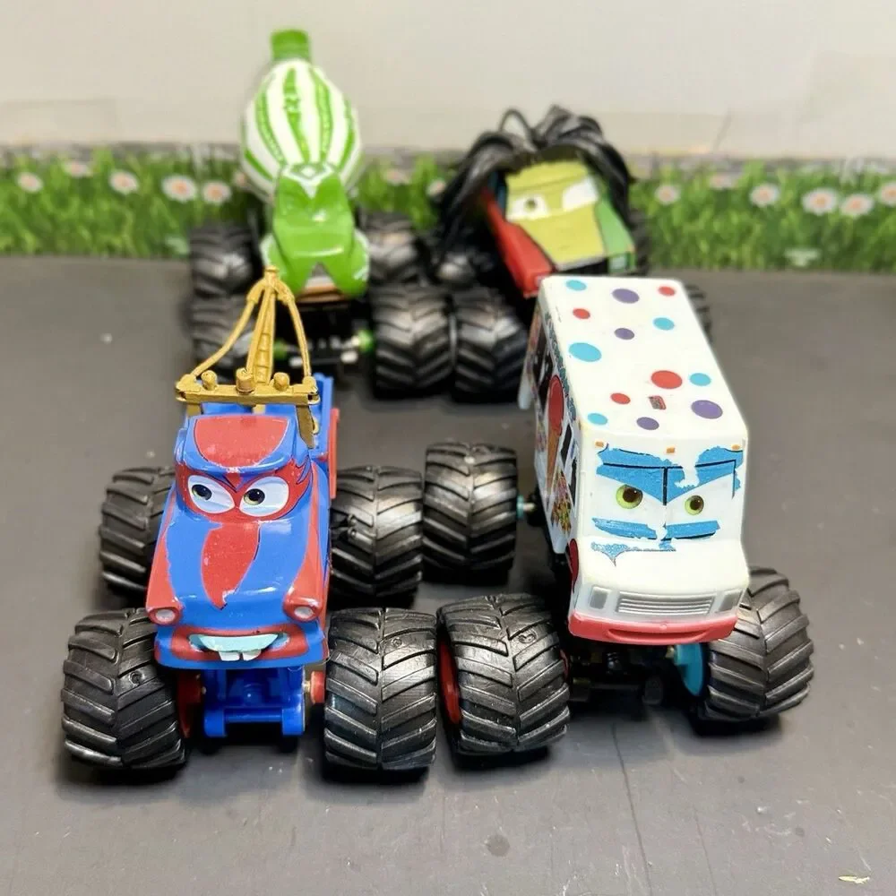Disney Pixar Cars MONSTER TRUCK MATER PADDY I-SCREAMER Disney Store 1:43 USED